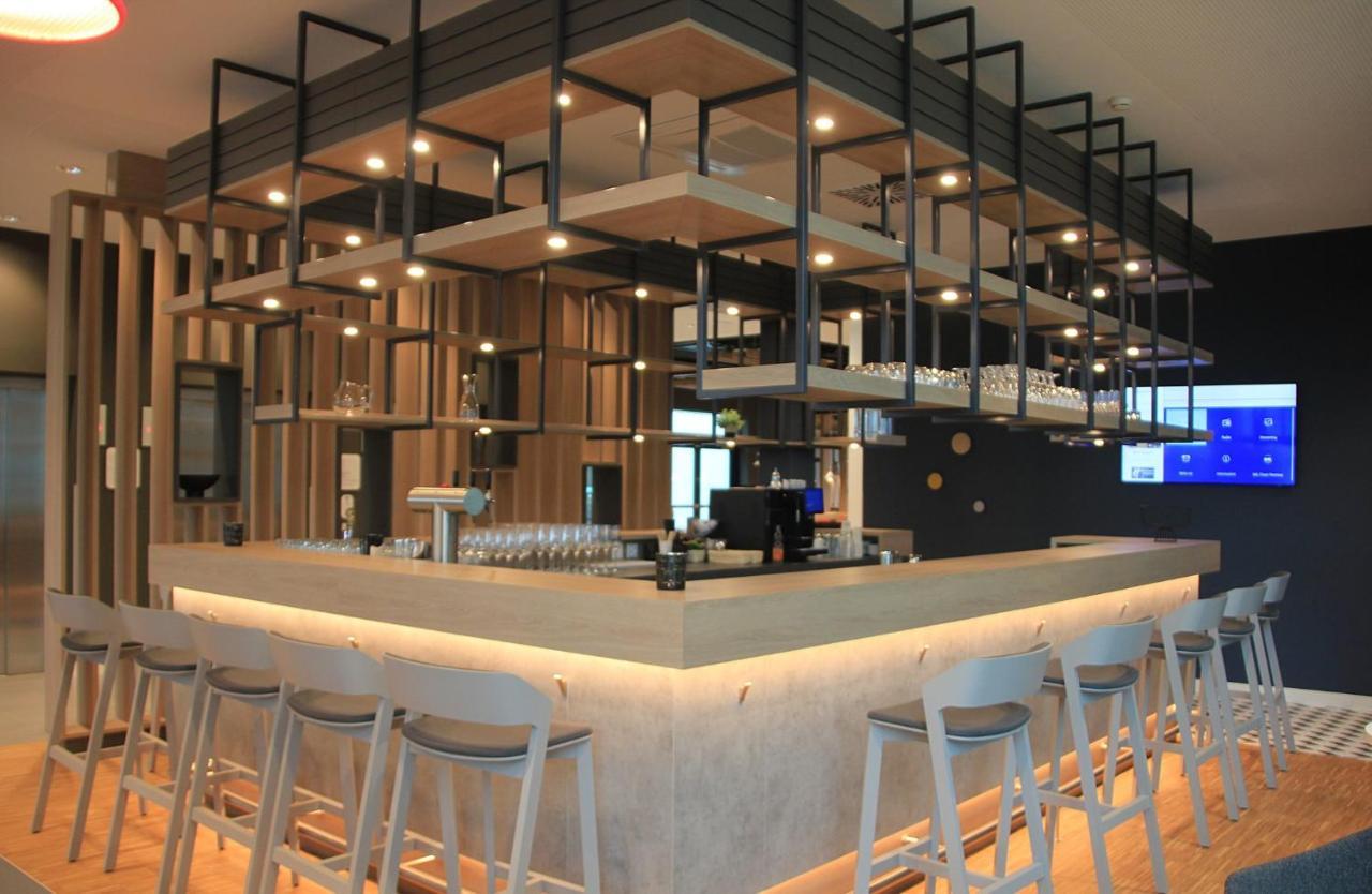 Holiday Inn Express & Suites - Basel - Allschwil By Ihg Exterior foto
